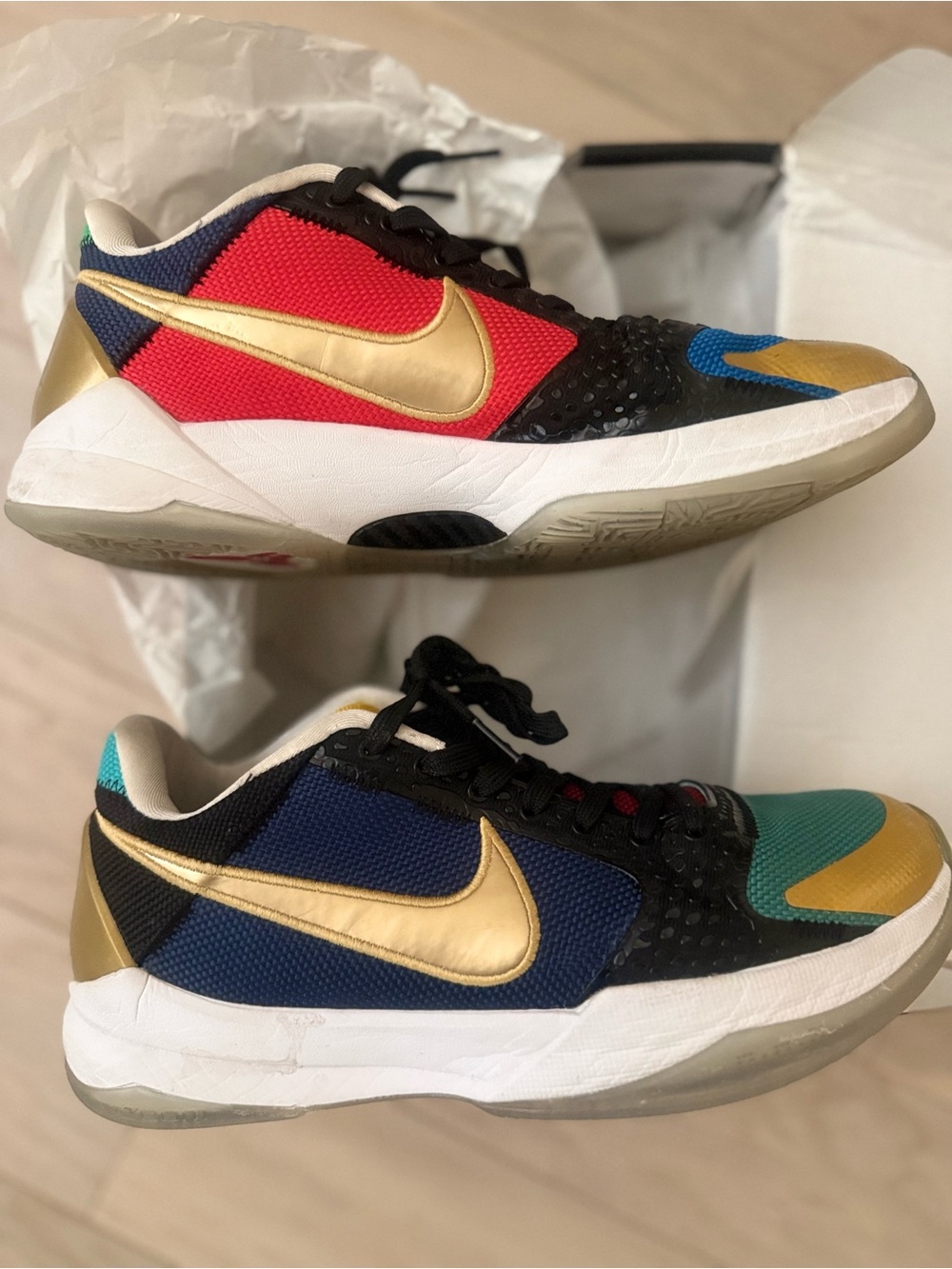 Kobe V Protro Undefeated pack Nike Multicolor Low-Top Sneakers with Gold Swoosh